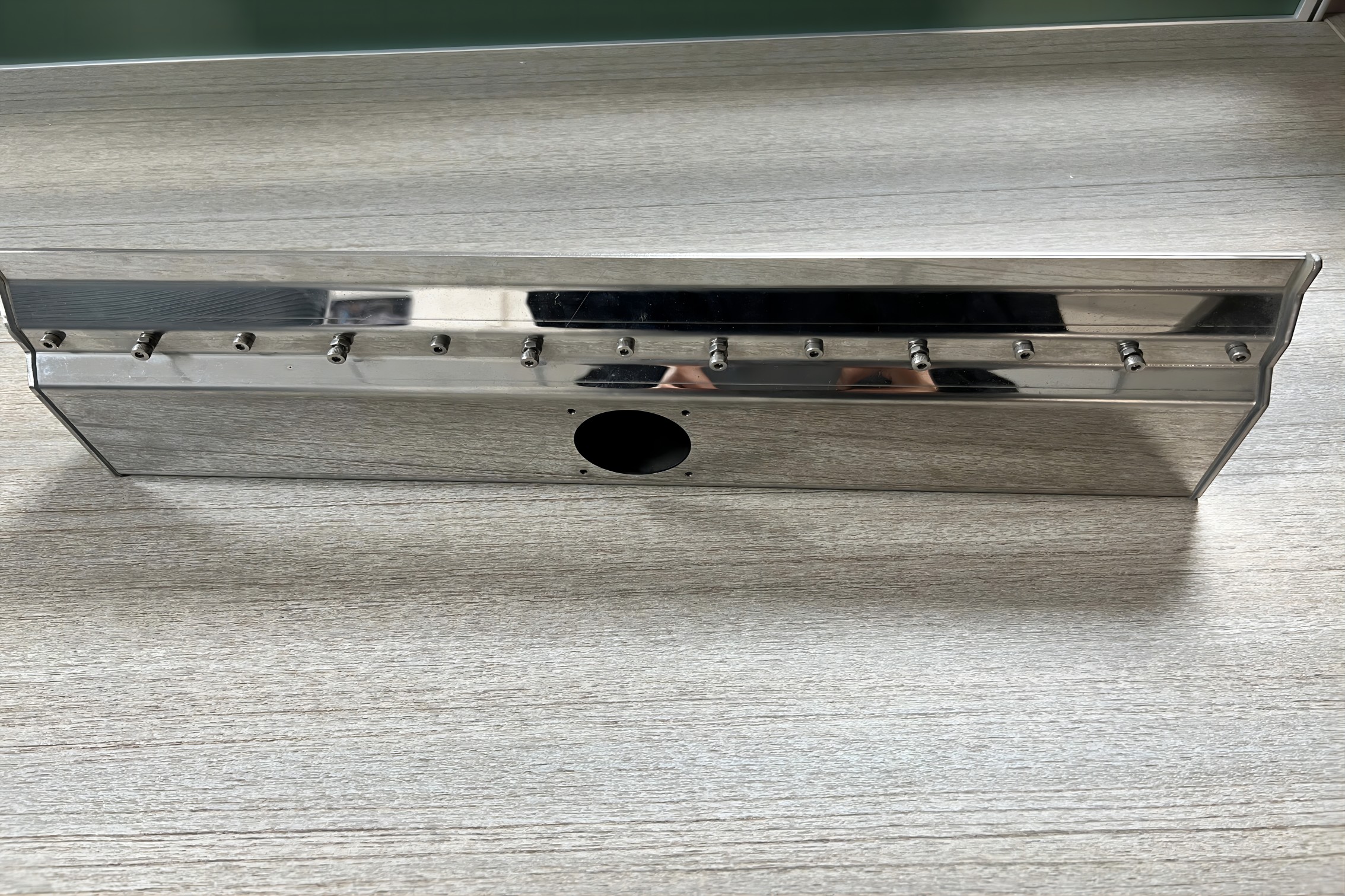 Dlaczego noże powietrzne są niezbędne do progresywnego czyszczenia szkła LCD